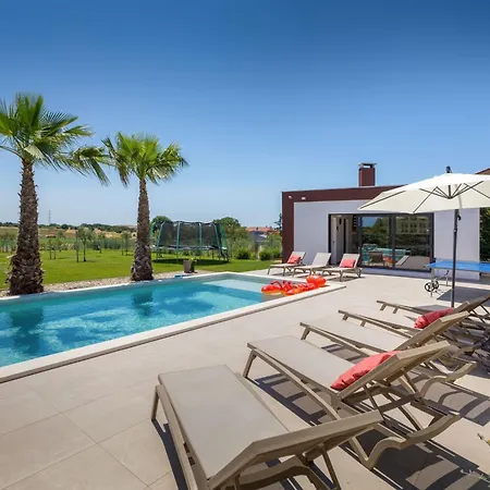 Feriehus Grofica- Beheizter Pool- Taverne- Strandnaehe By Interhome
