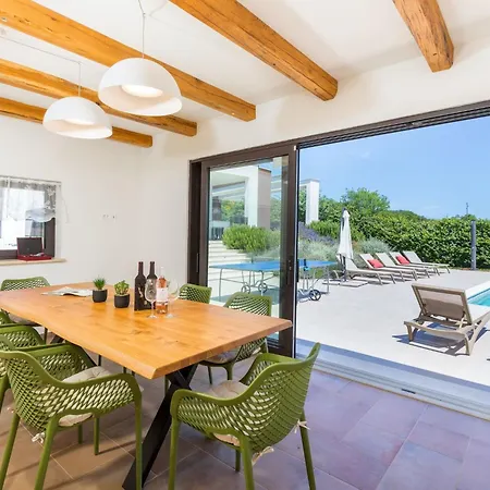 Grofica- Beheizter Pool- Taverne- Strandnaehe By Interhome * 풀라