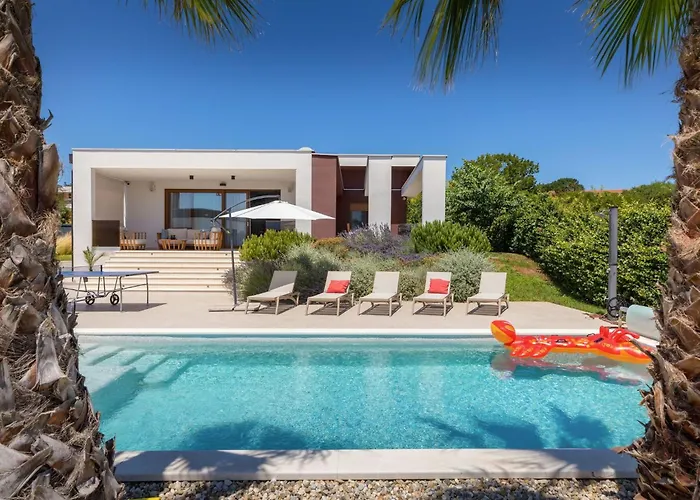 Grofica- Beheizter Pool- Taverne- Strandnaehe By Interhome Feriehus *