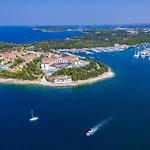 Будинок відпочинку Grofica- Beheizter Pool- Taverne- Strandnaehe By Interhome *