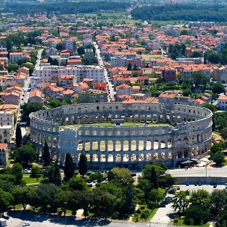 Grofica- Beheizter Pool- Taverne- Strandnaehe By Interhome Semesterbostad