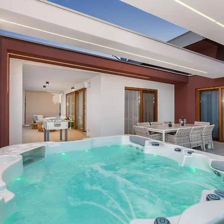 Prázdninový dům Grofica- Beheizter Pool- Taverne- Strandnaehe By Interhome *