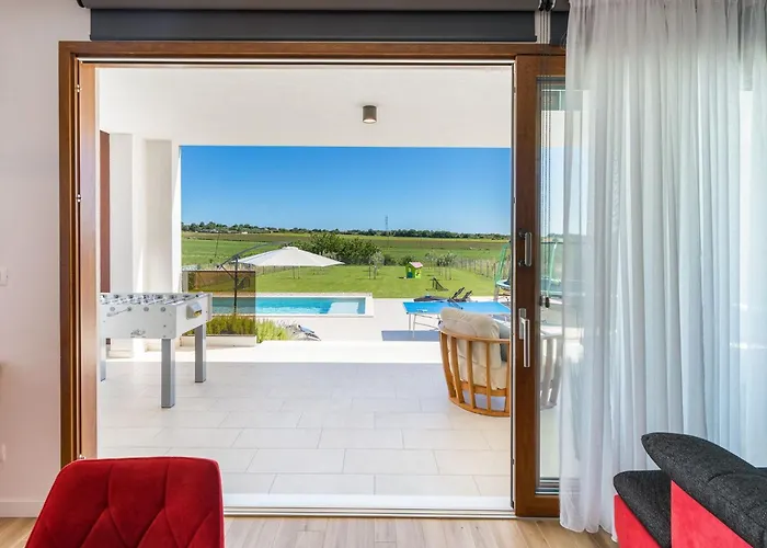 Semesterbostad Grofica- Beheizter Pool- Taverne- Strandnaehe By Interhome *